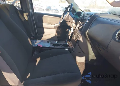 2009 Ford Explorer Xlt z USA, uszkodzony, nr VIN 1FMEU73E89UA27796